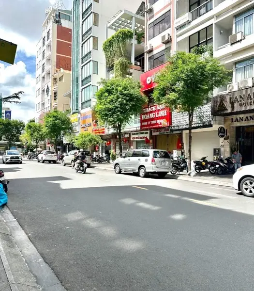 Khu phố Tây Bùi viện
 2lầu-vài bước ra Bùi viện.... Bán nhà riêng tại Bến Thành, Hồ Chí Minh 01