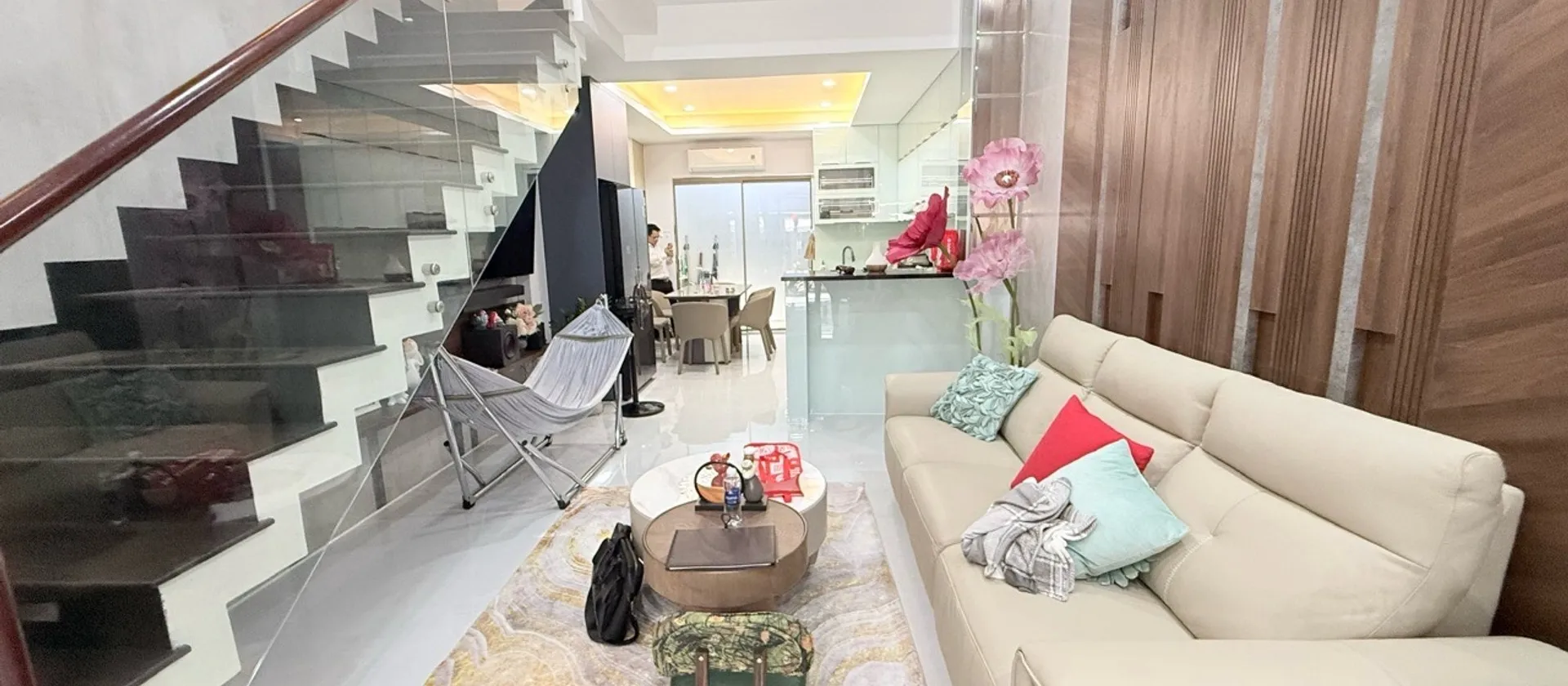 Bán nhà riêng 3 tầng lệch tầng, 4PN tại Lê Văn Lương, Quận 7... Bán nhà riêng tại Tân Hưng, Hồ Chí Minh 01