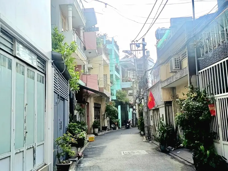 HXH THÔNG, HẺM NHỰA SẠCH – LẠC LONG QUÂN – 34M² – 4 TẦNG BTCT - 3PN - 3WC - 5,6 TỶ... Bán nhà riêng tại Tân Hòa, Hồ Chí Minh 01