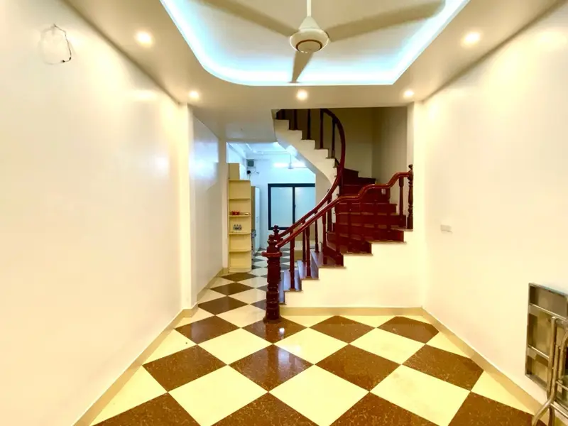 Bán nhà riêng tại Doãn Kế Thiện, nhà chắc chắn 5 tầng, 6 phòng ngủ, pháp lý rõ ràng... Bán nhà riêng tại Phú Diễn, Hà Nội 01