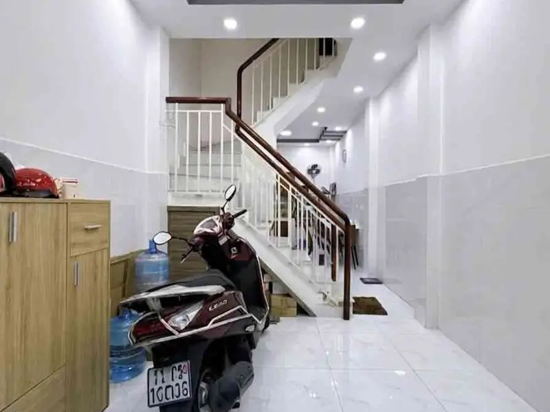 Nhà mới 4 tầng, 4 PN Quận 5, gần Nguyễn Chí Thanh, 3,1 x 10m, nhỉnh 6 tỷ.... Bán nhà riêng tại Chợ Lớn, Hồ Chí Minh 01