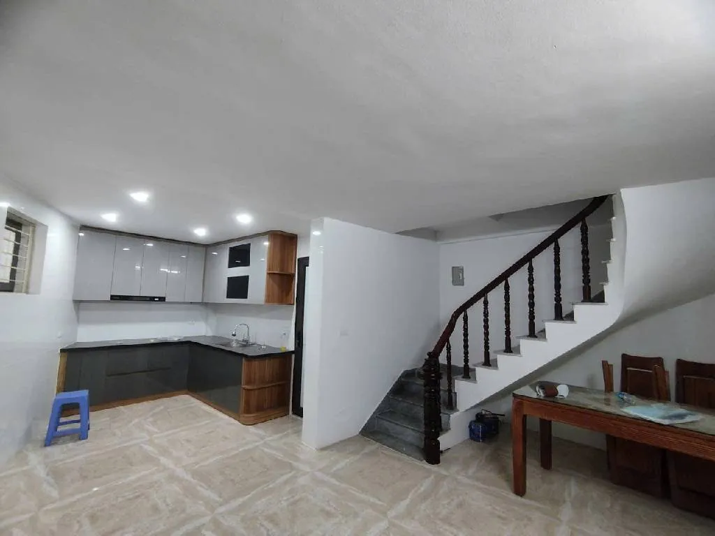 Bán nhà 5 tầng đẹp, tiện nghi tại Định Công, diện tích 31.5m² giá hợp lý... Bán owner_side tại Định Công, Hà Nội 01