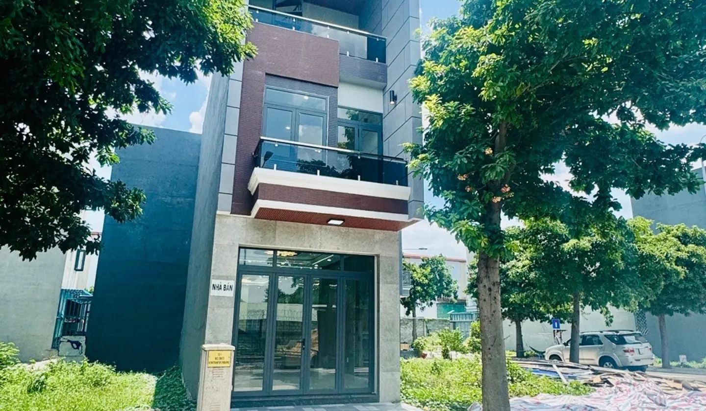Nhà mới đẹp, full nội thất cao cấp khu Lê Phong... Bán nhà riêng tại An Phú, Hồ Chí Minh 01