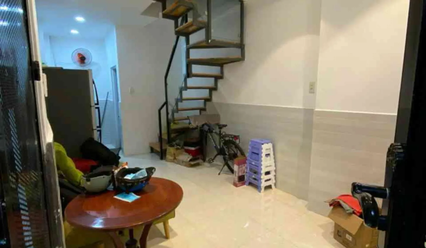 Nhà nhỏ xinh đối diện công viên Hoàng Văn Thụ, 3 phòng ngủ giá tốt... Bán nhà riêng tại Tân Sơn Hòa, Hồ Chí Minh 01