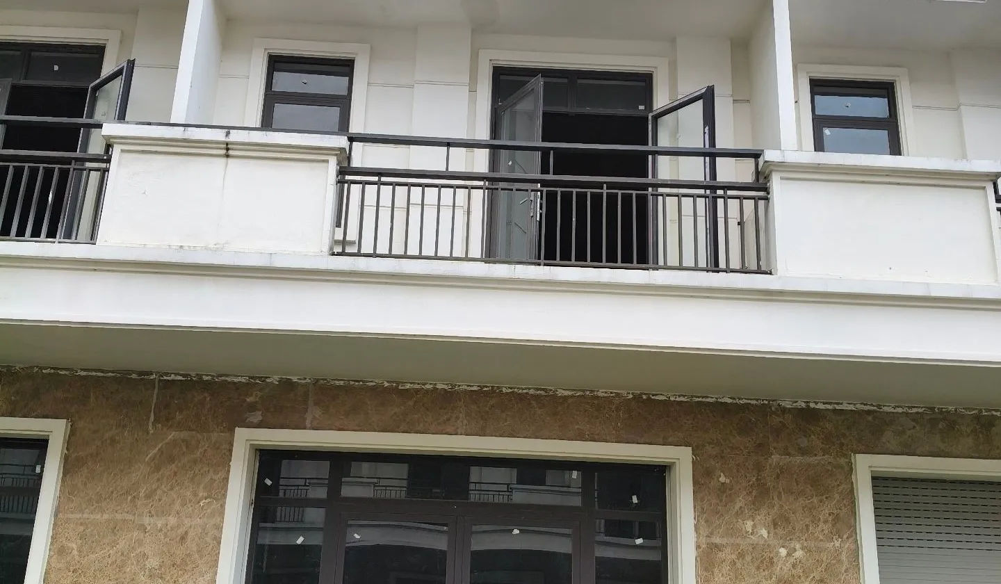 Bán shophouse 5 tầng tại khu đô thị Vsip, giá rẻ cho khách thiện chí... Bán Shophouse tại Từ Sơn, Bắc Ninh 01