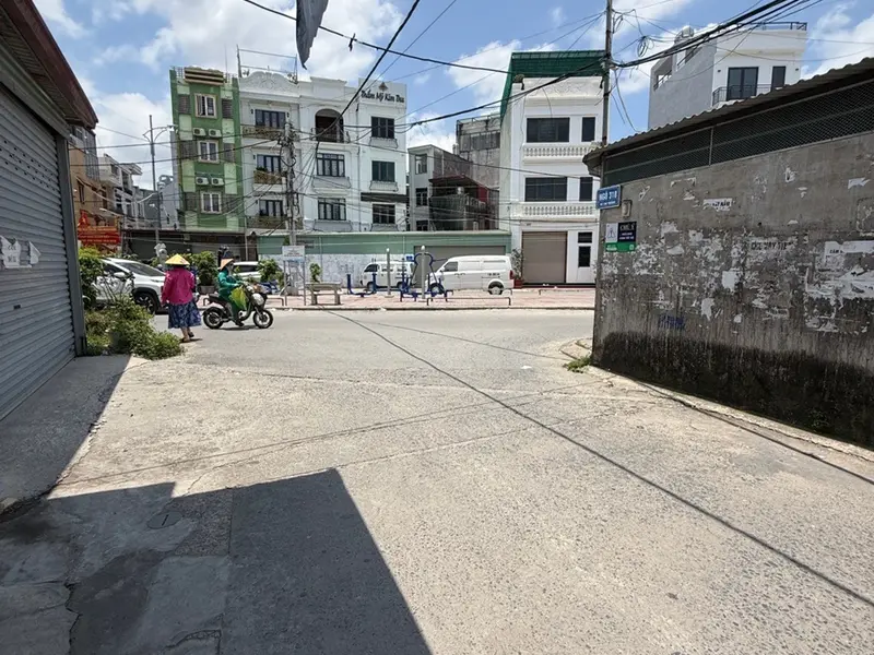 Nhà phân lô ba tầng, ôtô đỗ cửa, thiết kế thông thoáng tại khu dân trí cao... Bán nhà riêng tại Lê Chân, Hải Phòng 01