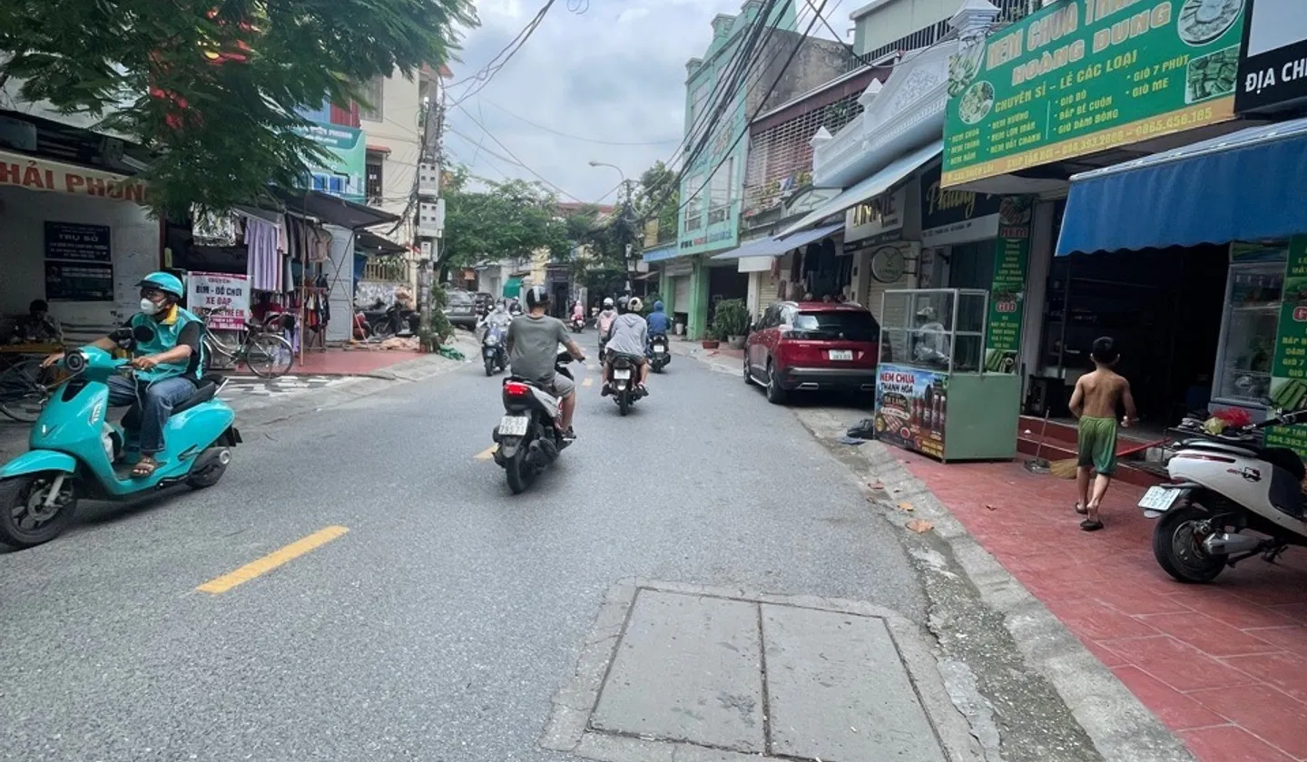 Nhà mặt phố Thiên Lôi với diện tích rộng, tiềm năng kinh doanh vượt trội... Bán nhà mặt phố tại An Biên, Hải Phòng 01