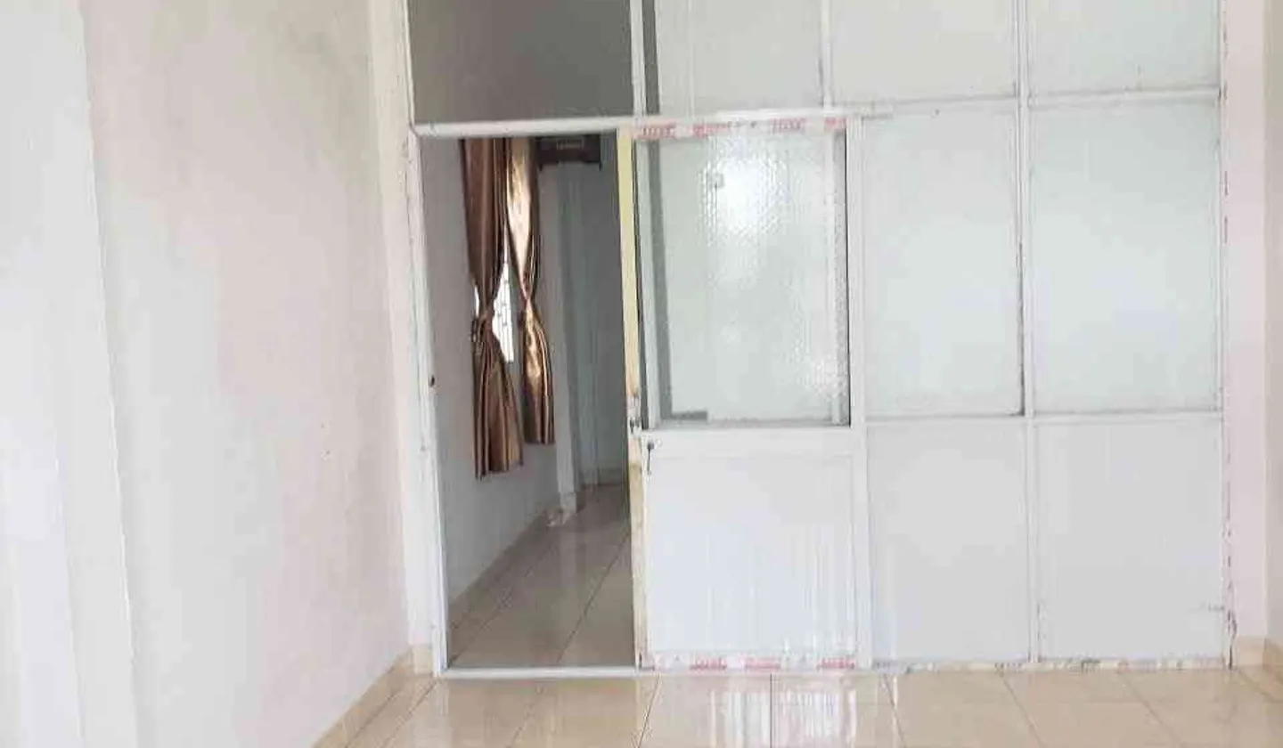 Bán nhà mặt phố khu Chợ Lớn, diện tích 35m2 - giảm còn 11 tỷ... Bán nhà mặt phố tại Bình Phú, Hồ Chí Minh 01