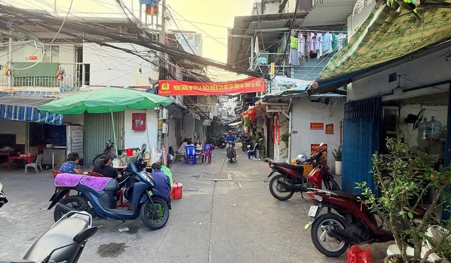 Nhà kinh doanh đỉnh tại quận 3, 8 phòng cho thuê lợi nhuận cao... Bán nhà mặt phố tại Bàn Cờ, Hồ Chí Minh 01