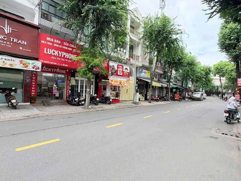 Nhà phố 5 tầng sẵn sàng chờ chủ mới tại trung tâm thành phố... Bán nhà mặt phố tại Tân Sơn Nhất, Hồ Chí Minh 01
