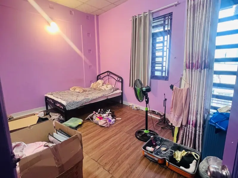 Nhà hiếm, 3 tầng, 5.2X7.5m, chỉ có 4.3 tỷ, hỗ trợ xem nhà.... Bán nhà riêng tại Bình Đông, Hồ Chí Minh 01