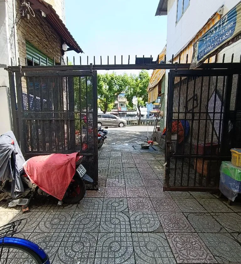 NHÀ SÁT MẶT TIỀN ĐƯỜNG HOÀNG- XE HƠI ĐỖ CỬA - MUA BÁN KINH DOANH - 47M2x 4 TẦNG... Bán owner_side tại Tân Sơn Nhất, Hồ Chí Minh 01
