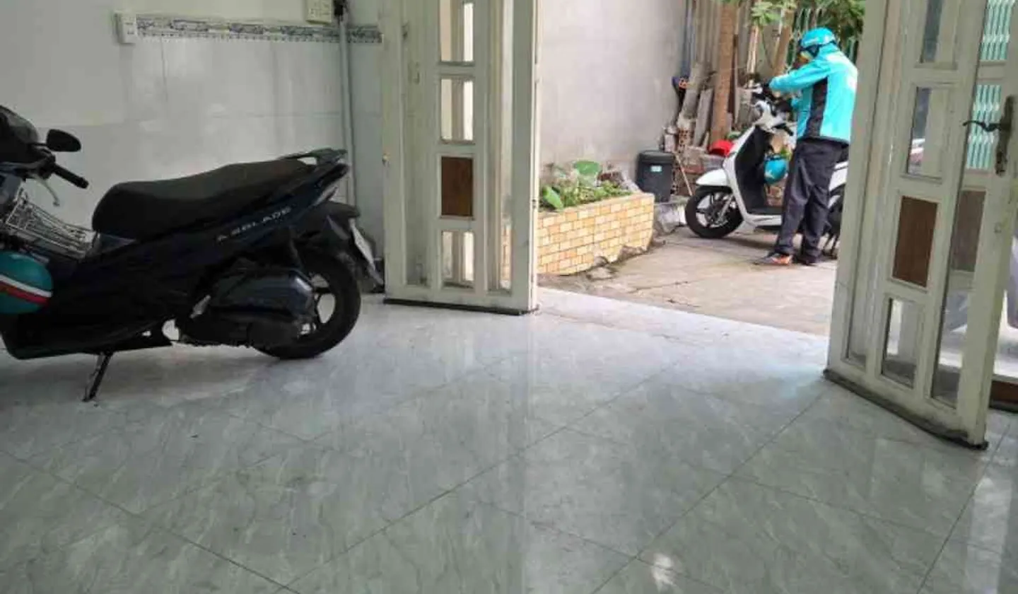 BÁN NHÀ SÁT BÊN CHỢ LÊ ĐÌNH CẨN BÌNH TÂN - 81M2 NGANG 4,2M 2PN ĐƯỜNG 6M Ở NGAY GIÁ 4TY95 TL... Bán nhà riêng tại Tân Tạo, Hồ Chí Minh 01
