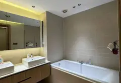 Bán căn hộ CCCC Watermark Lạc Long Quân - DT 102m2 - Nhỉnh 12 tỷ - Sáng đón bình minh Tây hồ... Bán căn hộ chung cư tại Cầu Giấy, Hà Nội 12