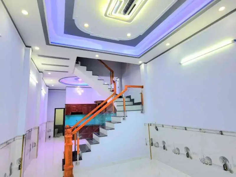 Nhà mặt phố mới, sân ô tô rộng, giá chỉ 4,2 tỷ tại Tân Đông Hiệp... Bán nhà mặt phố tại Tân Đông Hiệp, Hồ Chí Minh 01