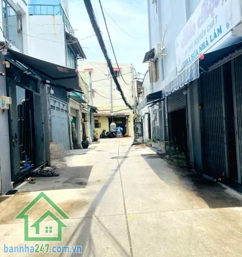 CHỈ 2,98 TỶ – NHÀ 3 TẦNG – NGAY BẢY HIỀN – LẠC LONG QUÂN – NI SƯ HUỲNH LIÊN – 2PN – 2WC – SHR... Bán nhà riêng tại Bảy Hiền, Hồ Chí Minh 01