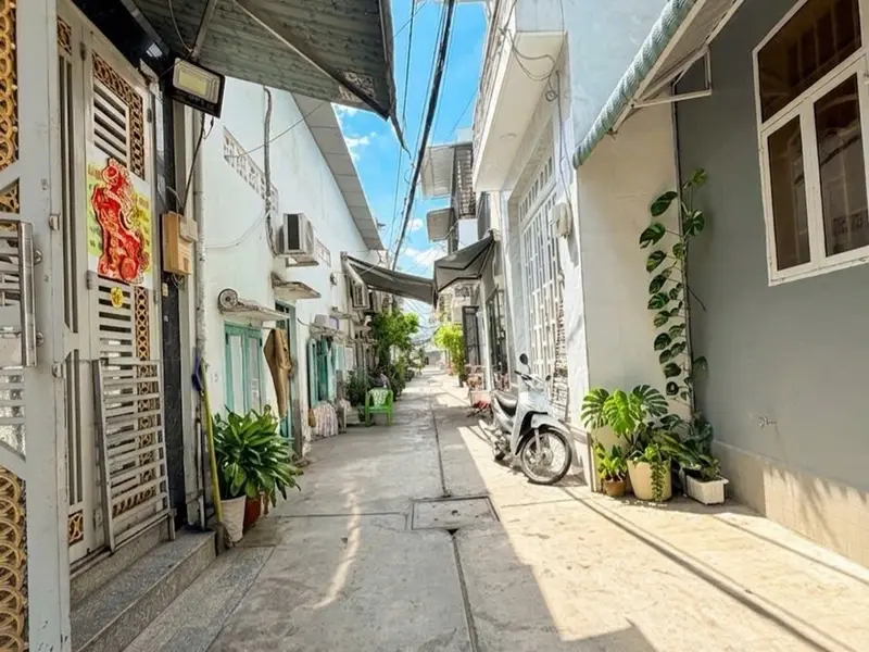 NHÀ MỚI XÂY ĐẸP LUNG LINH - 2 TẦNG - NGAY CHIẾC LƯỢC - KHU VIP BÌNH TRỊ ĐÔNG - SỔ ĐẸP VUÔNG VỨC - 5... Bán đất tại Bình Trị Đông, Hồ Chí Minh 01