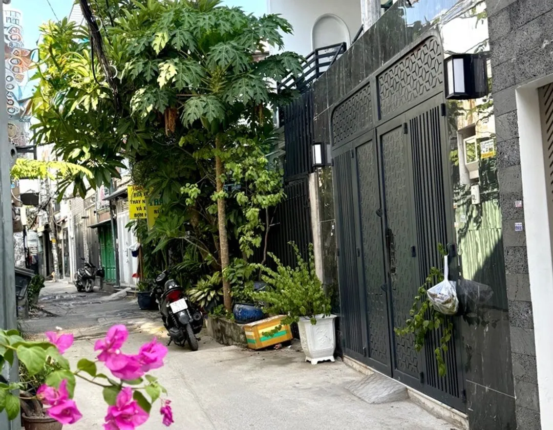 Bán nhà cấp 4 61.6m2 tại Phường 14 giá 5.7 tỷ - hẻm thông, gần chợ... Bán nhà riêng tại An Hội Tây, Hồ Chí Minh 01
