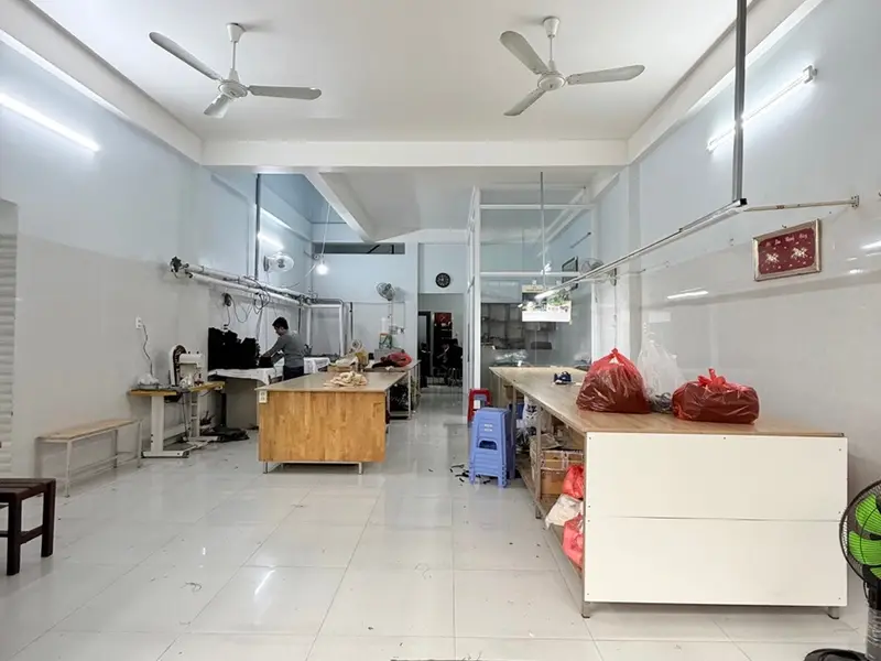 Tòa nhà sản xuất cao cấp 3 tầng diện tích 600m² tại Đông Hưng Thuận... Bán nhà riêng tại Đông Hưng Thuận, Hồ Chí Minh 01