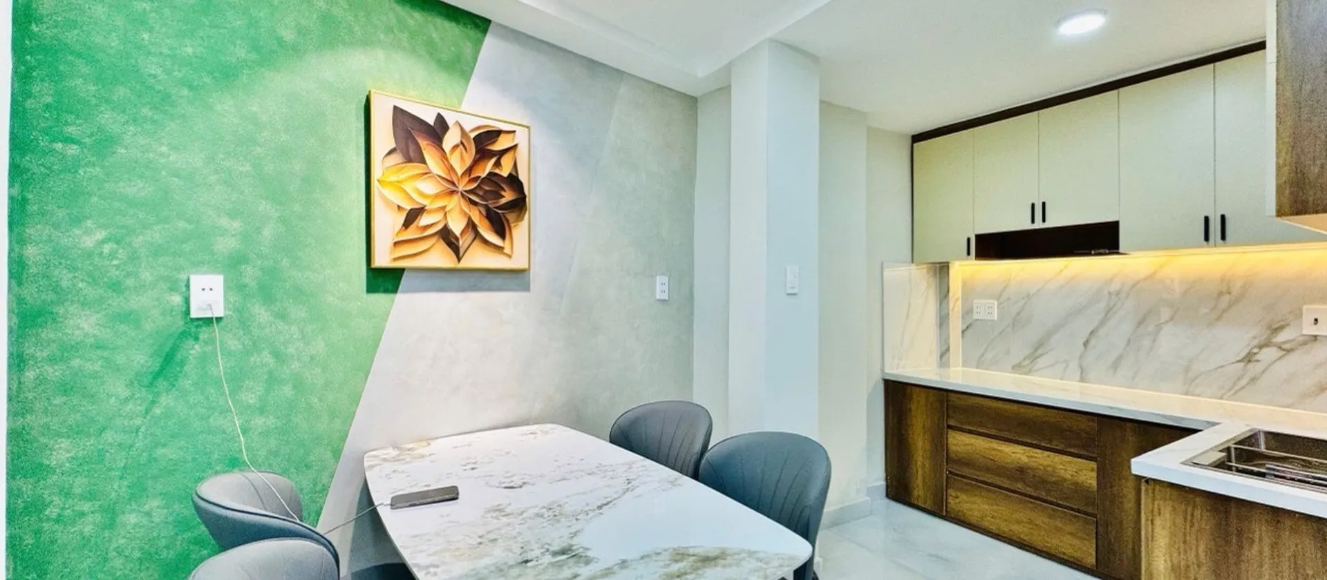 Nhà 4 tầng hiện đại, sân thượng chill giữa lòng Hoàng Hoa Thám... Bán nhà riêng tại Gia Định, Hồ Chí Minh 01