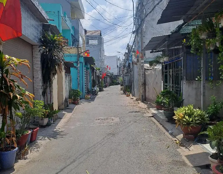 Cơ hội sở hữu nhà mặt phố ô tô đỗ cửa tại Thới An Quận 12 - Diện tích rộng, giá tốt... Bán nhà mặt phố tại Thới An, Hồ Chí Minh 01
