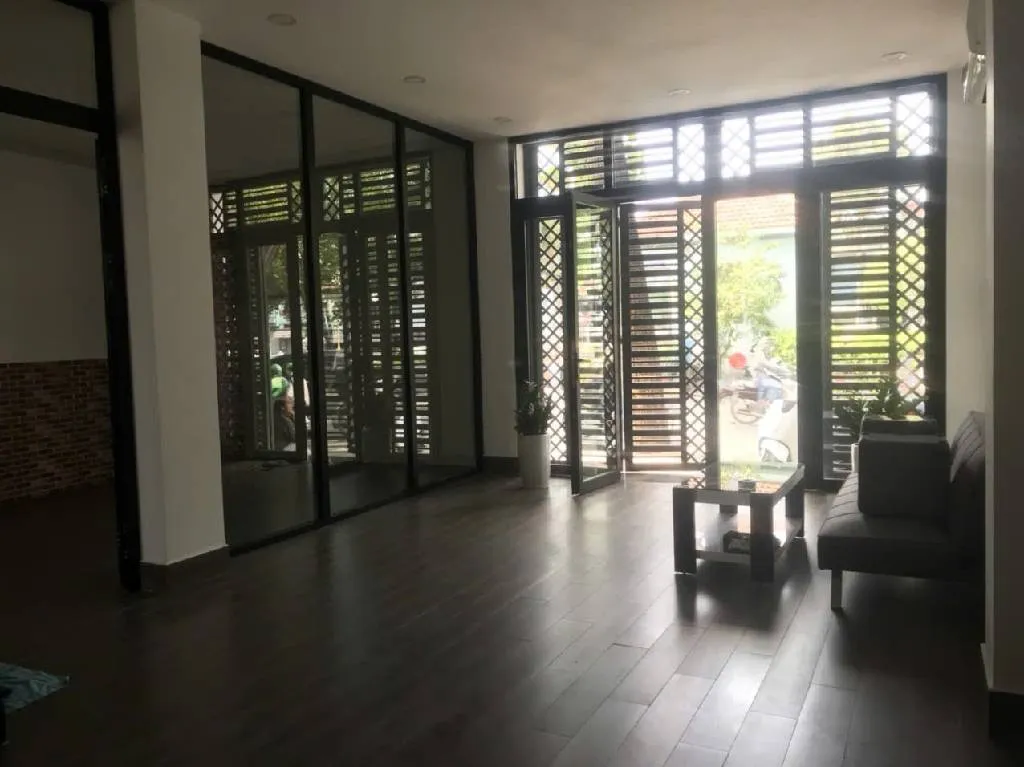 Nhà mặt phố 3 tầng, 75m2, mặt tiền rộng ngay quận trung tâm... Bán nhà mặt phố tại Phú Nhuận, Hồ Chí Minh 01