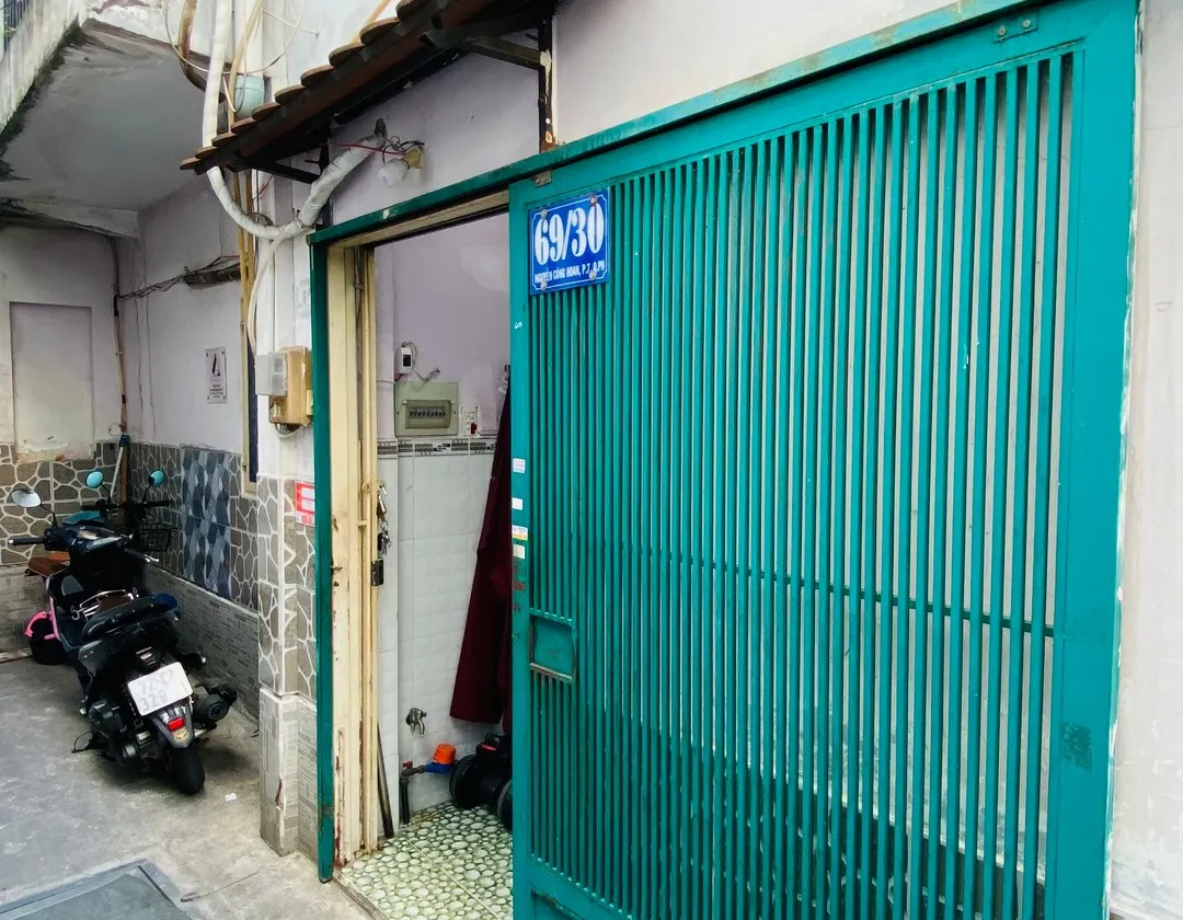 Bán nhà riêng 2 tầng, 3 phòng ngủ, mặt tiền rộng tại phường 7, quận Phú Nhuận... Bán nhà riêng tại Cầu Kiệu, Hồ Chí Minh 01