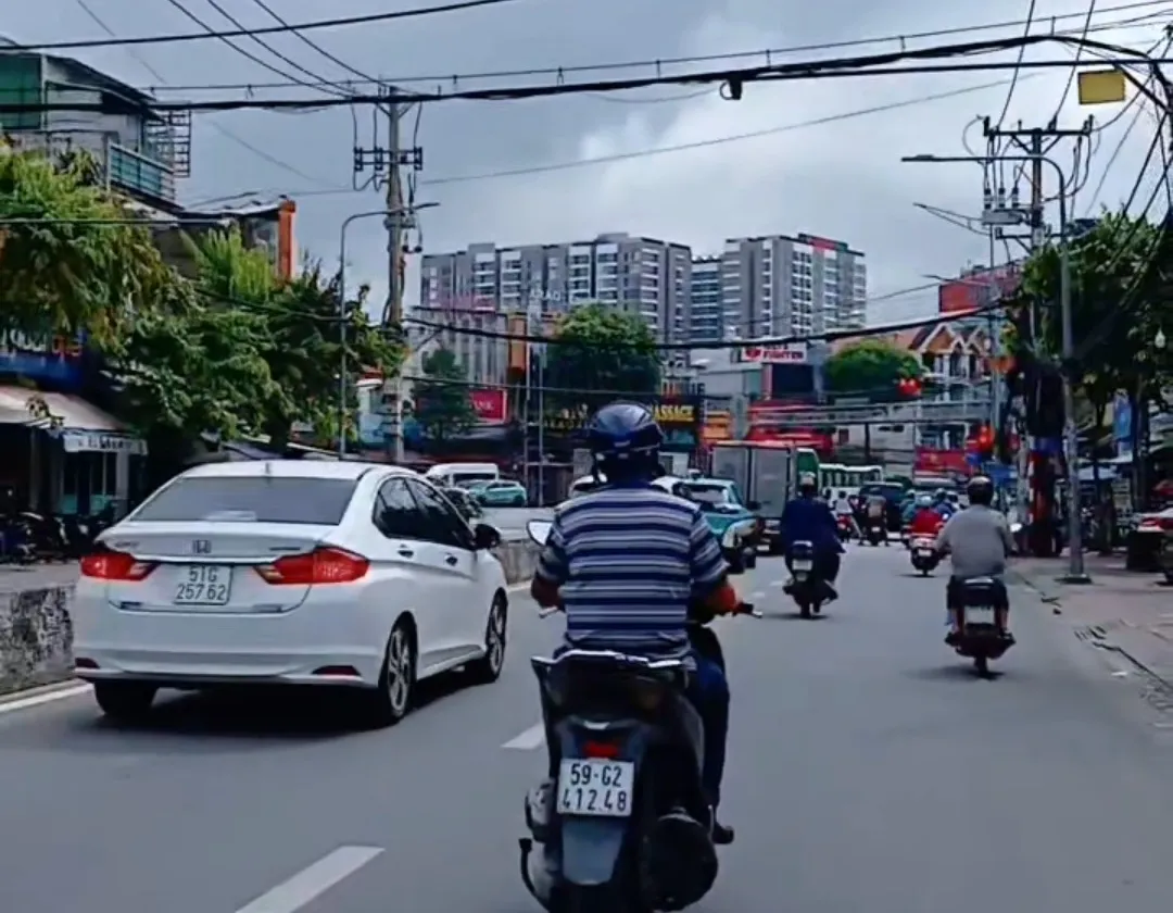 GÓC 3 MẶT HẺM XH NGAY GA METRO SỐ 2 TRƯỜNG CHINH Q.12 - NHÀ 1 TRỆT+ LỬNG
DT:5M X 24M - CHỈ 6TỎI 5... Bán nhà riêng tại Đông Hưng Thuận, Hồ Chí Minh 01