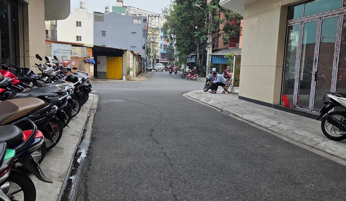 Bán nhà 4 tầng 5PN diện tích 64.7m2 tại Tân Phú giá 12.55 tỷ... Bán nhà riêng tại Tân Phú, Hồ Chí Minh 01