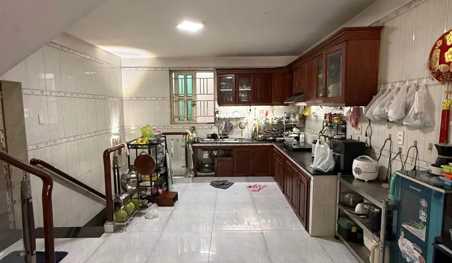 Nhà 5 tầng mặt tiền rộng 7.2m tại Tân Hòa Đông, kinh doanh sầm uất... Bán nhà mặt phố tại Bình Trị Đông, Hồ Chí Minh 01
