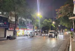 Bán nhà mặt phố Nguyễn Thái Học, diện tích 28.2m2, mặt tiền 2.3m, pháp lý rõ ràng... Bán nhà mặt phố tại Ba Đình, Hà Nội 01