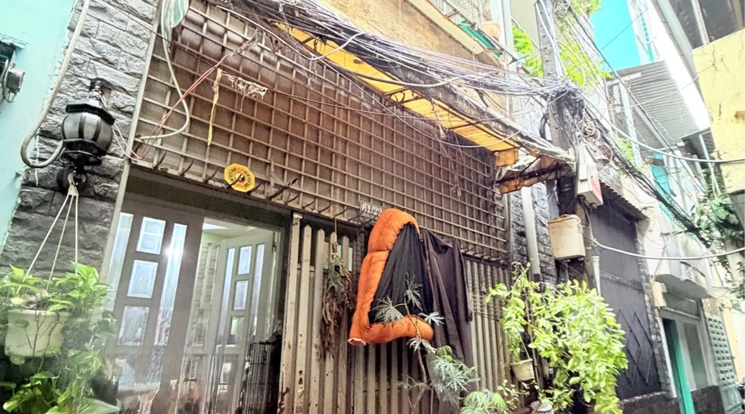 Nhà 2 tầng diện tích 52m2 trung tâm Quận 5, hẻm ô tô gần nhà giá 7.5 tỷ... Bán nhà riêng tại Chợ Quán, Hồ Chí Minh 01