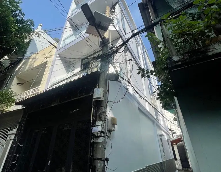 Bán nhà riêng 4 tầng tại Phường Hồ Biểu Chánh, Quận Phú Nhuận, vị trí trung tâm, góc 3 mặt tiền... Bán nhà riêng tại Phú Nhuận, Hồ Chí Minh 01