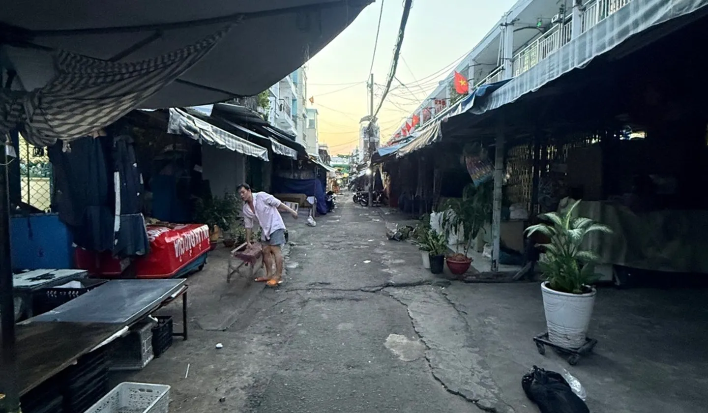 Nhà 2 tầng 79m2 gần chợ Hoàng Ngọc Phách giá 6.45 tỷ... Bán nhà riêng tại Phú Thọ Hòa, Hồ Chí Minh 01
