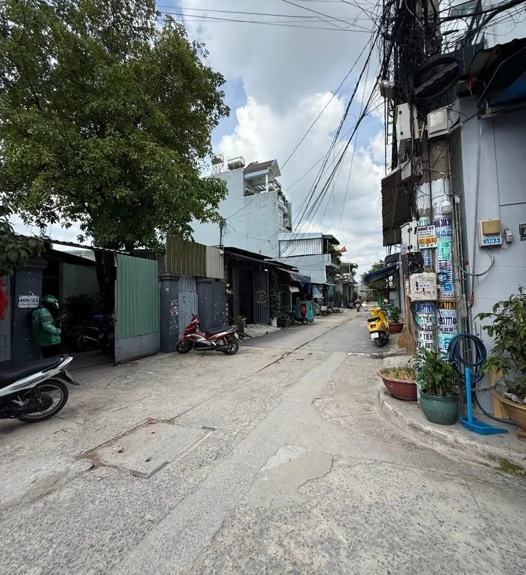 Cơ Hội Vàng Sở Hữu Nhà Biệt Thự 2 Tầng 6 Phòng Ngủ Tại Bình Tân... Bán nhà riêng tại Bình Tân, Hồ Chí Minh 01