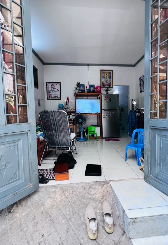 Nhà 3 tầng, 5PN, vừa ở vừa cho thuê, cách ĐH Công Thương 100m, thu nhập 10tr/ tháng, chỉ 4 tỷ x... Bán nhà riêng tại Tây Thạnh, Hồ Chí Minh 01