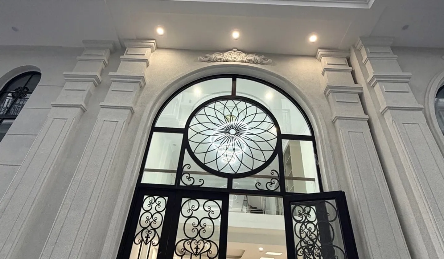 Nhà mới xây 4,5 tầng rộng 52m2 hướng Đông Bắc tại khu vực Hồ Sen... Bán nhà riêng tại Lê Chân, Hải Phòng 01