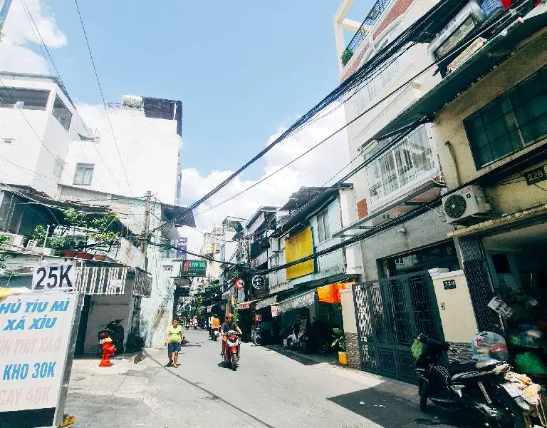 Nhà mặt phố Quận 3, kinh doanh đỉnh, thu nhập 11 triệu/tháng... Bán nhà mặt phố tại Nhiêu Lộc, Hồ Chí Minh 01