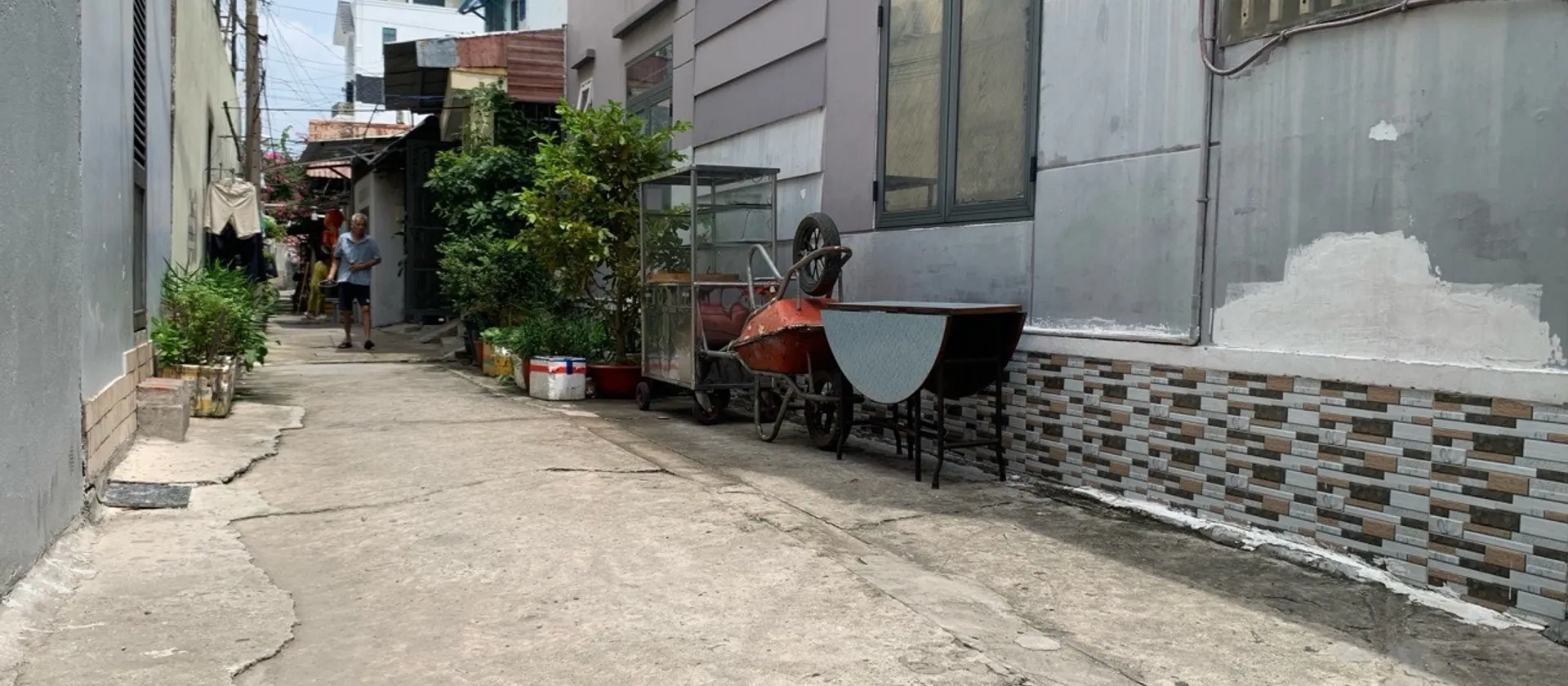 Bán nhà 2 tầng 2 PN 3 WC lô góc tại Thạnh Lộc, giá 4.35 tỷ... Bán nhà riêng tại An Phú Đông, Hồ Chí Minh 01