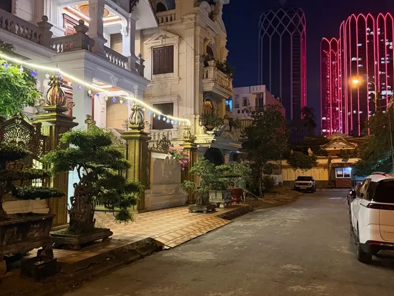 Bán Biệt Thự Hoàng Thế Thiện 280 m2 - tuyến sau Lê Hồng Phong - Lô Góc - 3 tầng - chỉ 20.8 tsr... Bán biệt thự, liền kề tại Đông Hải, Hải Phòng 01