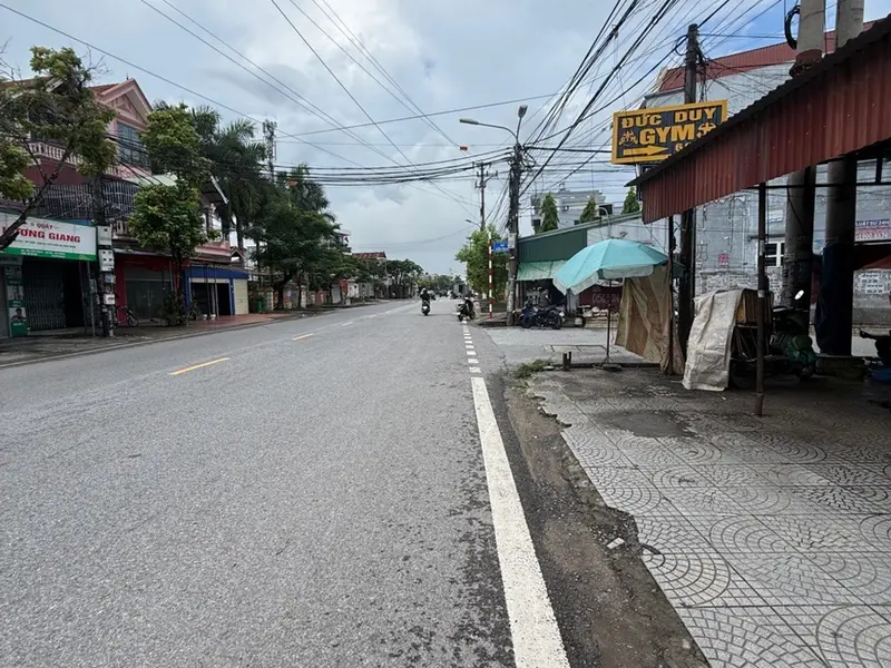 Nhà lô góc kiên cố tại khu dân cư yên tĩnh với thiết kế hiện đại và nội thất hoàn thiện... Bán nhà riêng tại An Hải, Hải Phòng 01