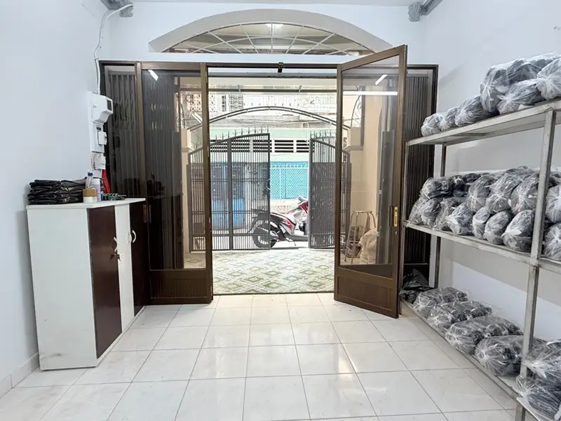 Bán nhà 3 tầng 66m² tại khu vực Duy Tân với giá ưu đãi mới... Bán nhà riêng tại Tân Hòa, Hồ Chí Minh 01