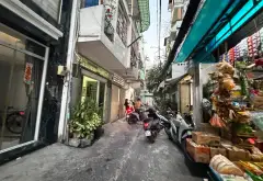 Nhà nhỏ siêu tiện lợi ngay trung tâm quận 10... Bán nhà riêng tại Diên Hồng, Hồ Chí Minh 02