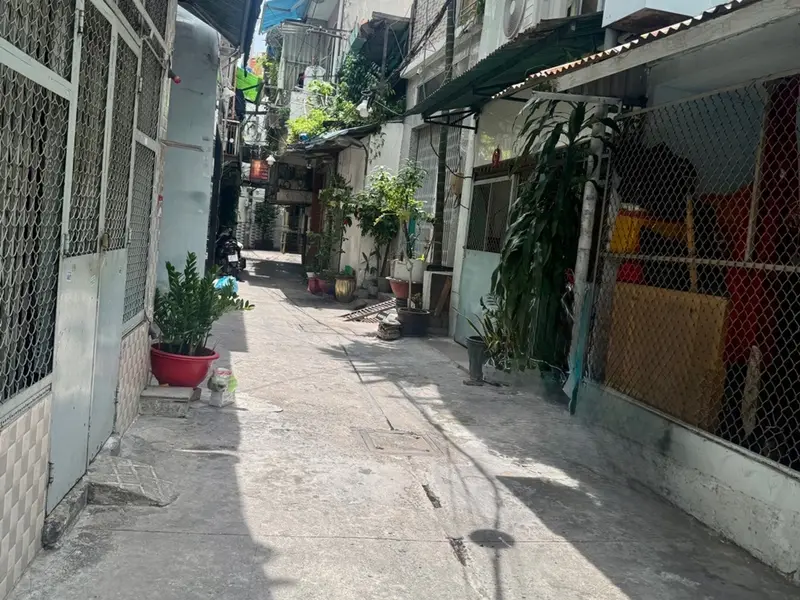 💥 NHÀ 3 TẦNG – NGANG 4.7M – ĐỐI DIỆN ĐẦM SEN – Q11 🔥
🏡 45m², 3PN – 3WC, phòng khách, bếp.... Bán nhà riêng tại Hòa Bình, Hồ Chí Minh 01