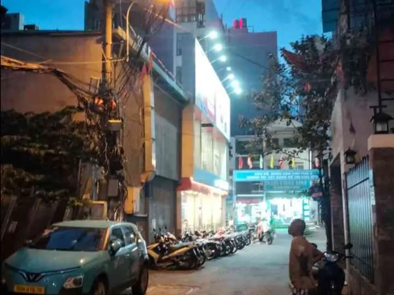 Bán nhà riêng 31m2 tại Phường Chánh Hưng, Quận 8, giá tốt gần Quận 1, Quận 5... Bán nhà riêng tại Chánh Hưng, Hồ Chí Minh 01