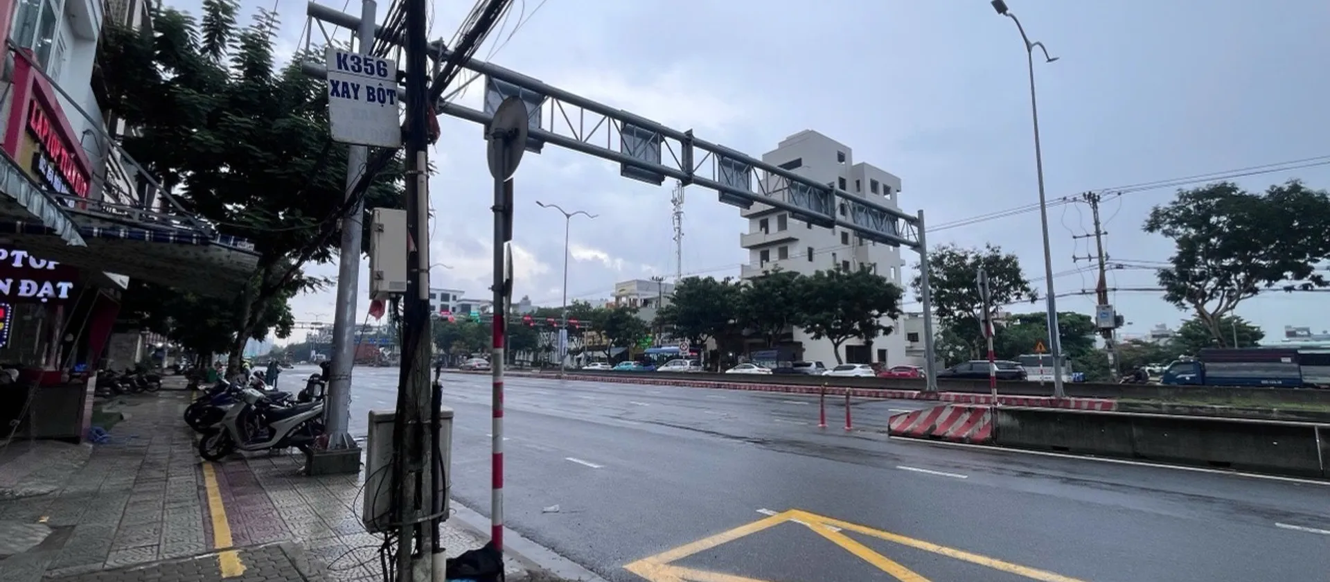 Bán nhà mặt phố 3 tầng diện tích 51m², mặt tiền 5,5m ở Ngũ Hành Sơn... Bán nhà mặt phố tại Ngũ Hành Sơn, Đà Nẵng 01