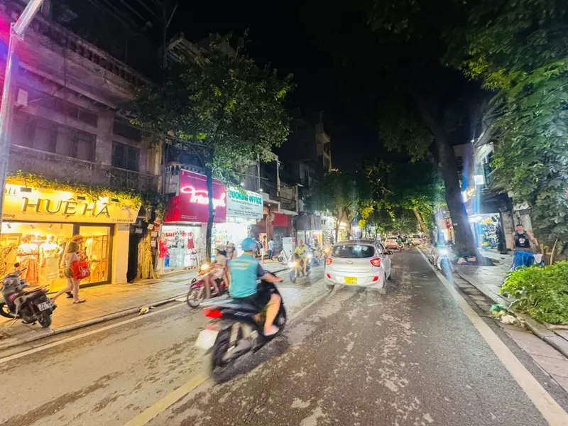 Mảnh Đất Biểu Tượng Giữa Lõi Kim Cương Thủ Đô... Bán nhà mặt phố tại Hoàn Kiếm, Hà Nội 01