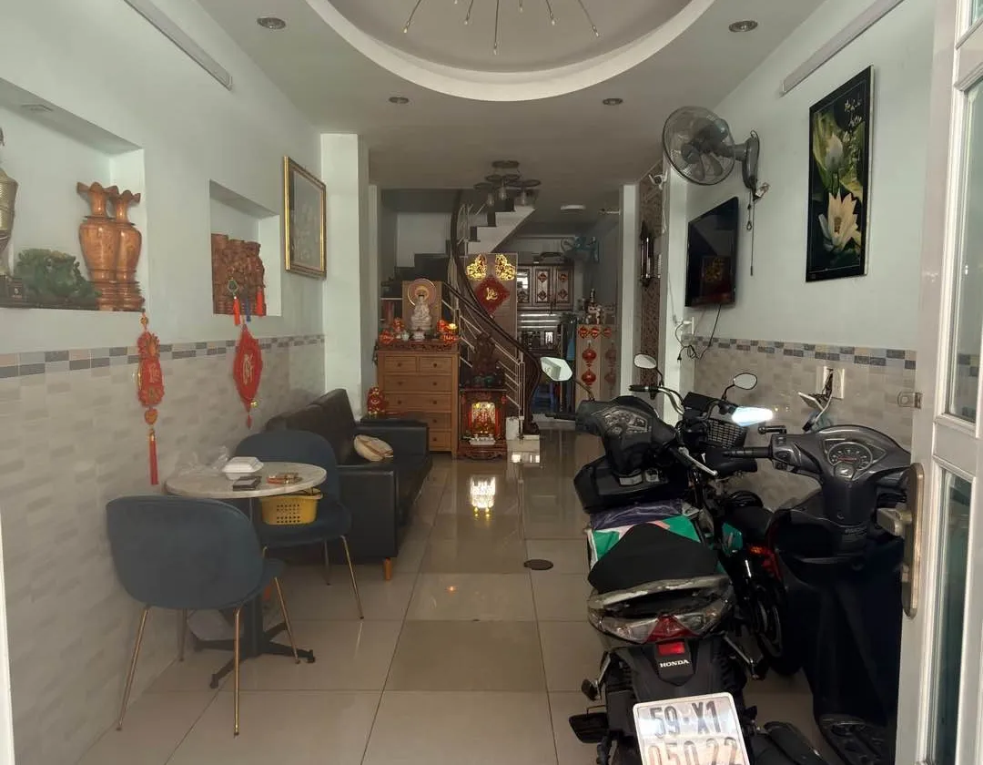 Bán nhà 5 tầng , ngay trung tâm quận 1 cũ , giá nhỉnh 12 tỷ... Bán nhà riêng tại Sài Gòn, Hồ Chí Minh 01