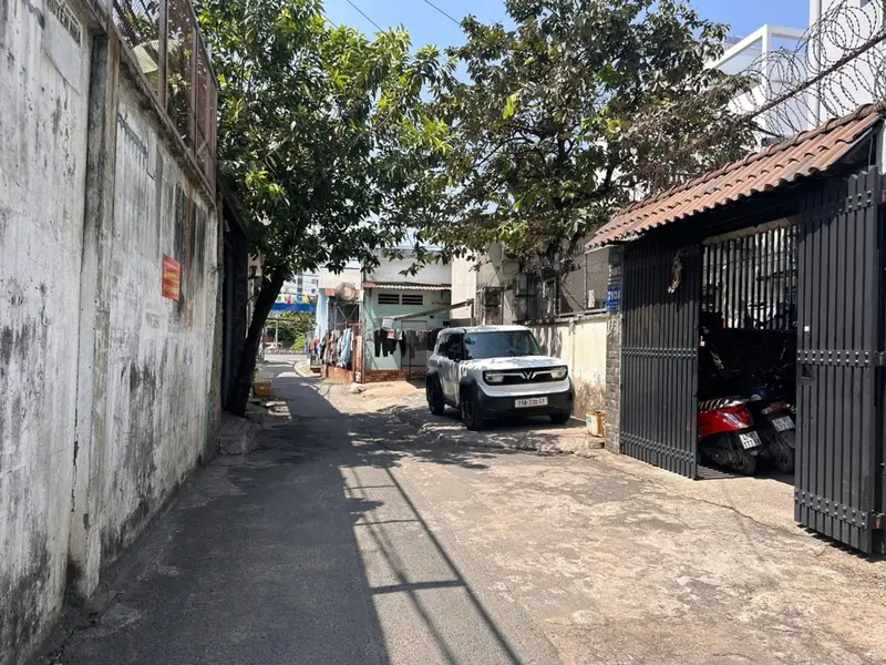 Bán nhà riêng 121m2 hướng Tây Nam tại Phan Văn Hớn, quận 12 giá 6.1 tỷ... Bán nhà riêng tại Đông Hưng Thuận, Hồ Chí Minh 01