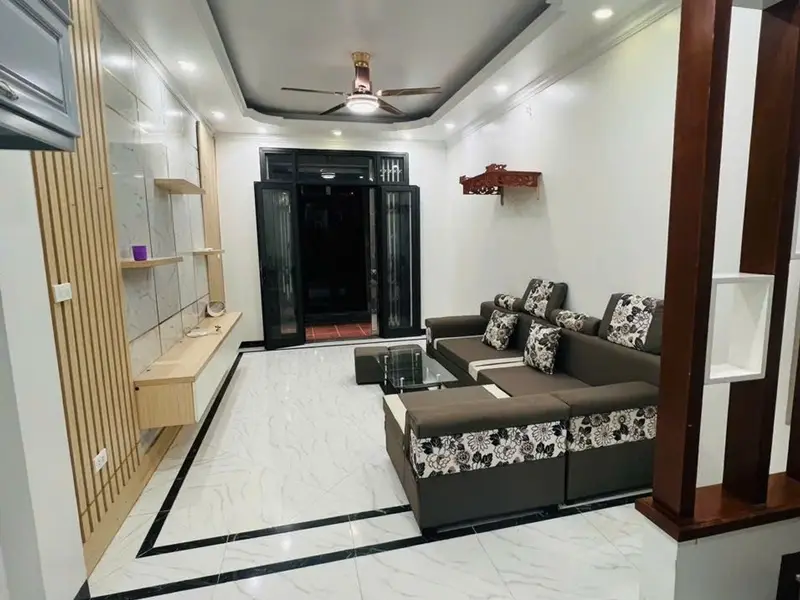Nhà 5 tầng giá giảm bất ngờ, nội thất xịn, vị trí tiện lợi... Bán nhà riêng tại Yên Nghĩa, Hà Nội 01
